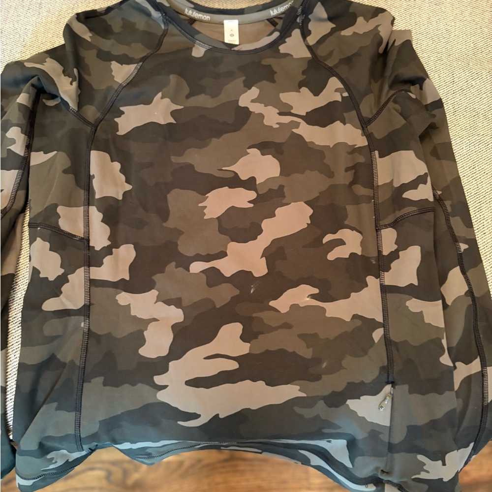 lululemon athletica Camouflage Long Sleeve Top - Black and Gray